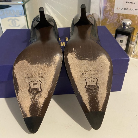 Stuart Weitzman Black Patent Leather croc pumps - Picture 6 of 6